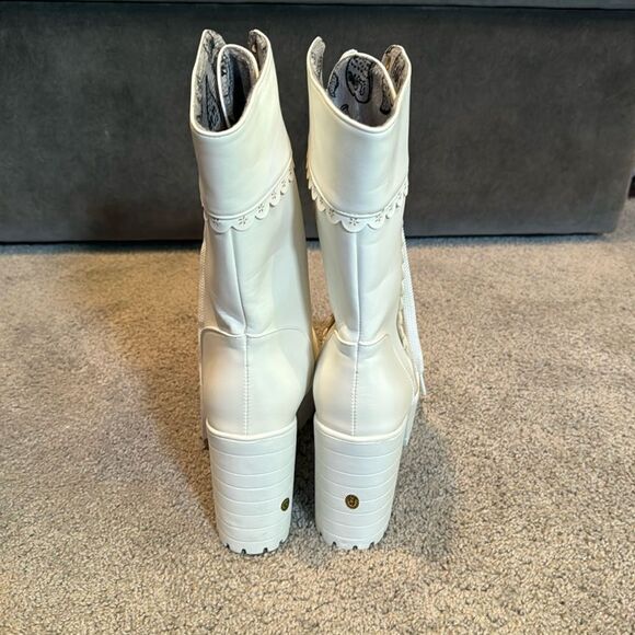 Women’s White Lace Up Chunky Heeled Boots Size 11 (42 EU) NEW - Picture 6 of 13